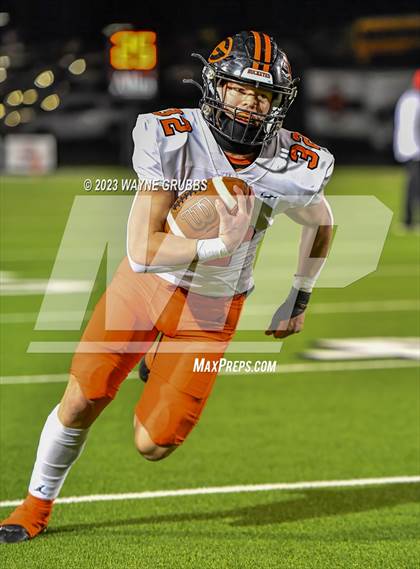 Thumbnail 3 in Gilmer @ Carthage (UIL 4A Region Final) photogallery.