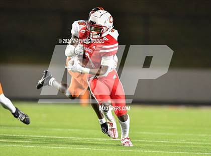 Thumbnail 2 in Gilmer @ Carthage (UIL 4A Region Final) photogallery.