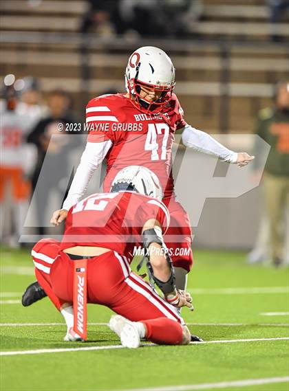 Thumbnail 3 in Gilmer @ Carthage (UIL 4A Region Final) photogallery.