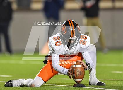 Thumbnail 3 in Gilmer @ Carthage (UIL 4A Region Final) photogallery.