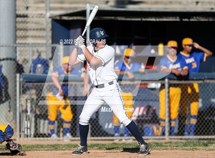 Thumbnail 1 in Bishop Amat vs La Salle photogallery.