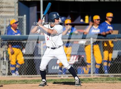 Thumbnail 1 in Bishop Amat vs La Salle photogallery.