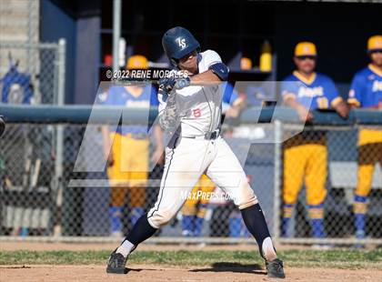 Thumbnail 1 in Bishop Amat vs La Salle photogallery.