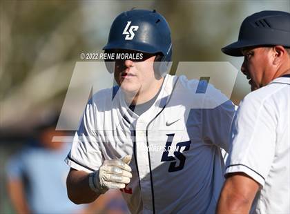 Thumbnail 2 in Bishop Amat vs La Salle photogallery.