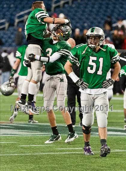 Thumbnail 2 in Mansfield vs. Reading Memorial (MIAA Division II East Final) photogallery.