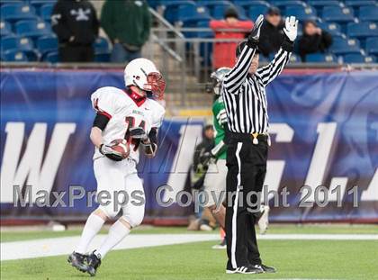 Thumbnail 3 in Mansfield vs. Reading Memorial (MIAA Division II East Final) photogallery.