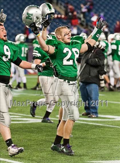 Thumbnail 3 in Mansfield vs. Reading Memorial (MIAA Division II East Final) photogallery.