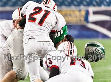 Thumbnail 3 in Mansfield vs. Reading Memorial (MIAA Division II East Final) photogallery.