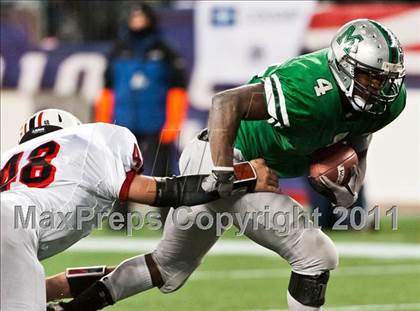 Thumbnail 2 in Mansfield vs. Reading Memorial (MIAA Division II East Final) photogallery.