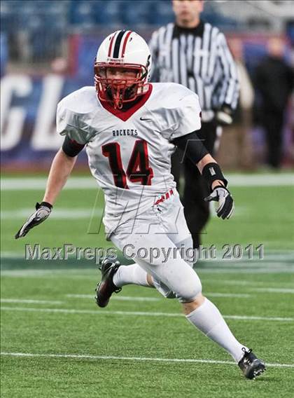 Thumbnail 3 in Mansfield vs. Reading Memorial (MIAA Division II East Final) photogallery.