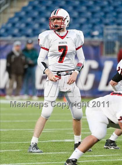 Thumbnail 3 in Mansfield vs. Reading Memorial (MIAA Division II East Final) photogallery.