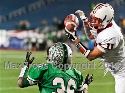 Thumbnail 1 in Mansfield vs. Reading Memorial (MIAA Division II East Final) photogallery.