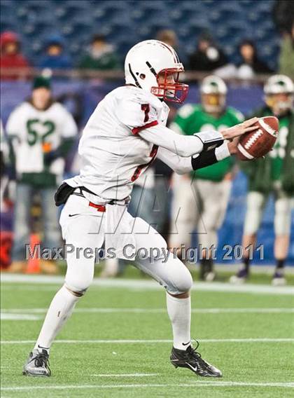 Thumbnail 1 in Mansfield vs. Reading Memorial (MIAA Division II East Final) photogallery.
