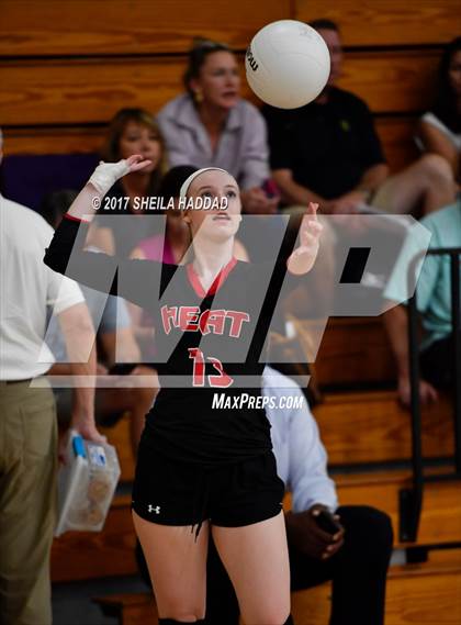 Thumbnail 3 in Tampa Bay HEAT vs Robinson photogallery.