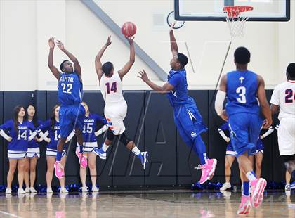 Thumbnail 3 in St. Joseph Notre Dame vs. Capital Christian (CIF NorCal Regional D5 Final) photogallery.
