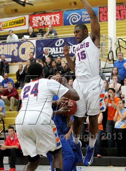Thumbnail 3 in St. Joseph Notre Dame vs. Capital Christian (CIF NorCal Regional D5 Final) photogallery.