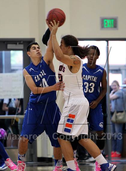 Thumbnail 3 in St. Joseph Notre Dame vs. Capital Christian (CIF NorCal Regional D5 Final) photogallery.