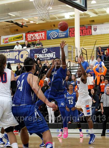 Thumbnail 1 in St. Joseph Notre Dame vs. Capital Christian (CIF NorCal Regional D5 Final) photogallery.
