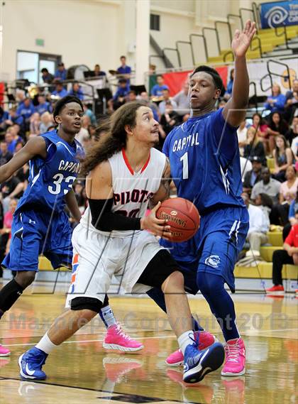 Thumbnail 3 in St. Joseph Notre Dame vs. Capital Christian (CIF NorCal Regional D5 Final) photogallery.