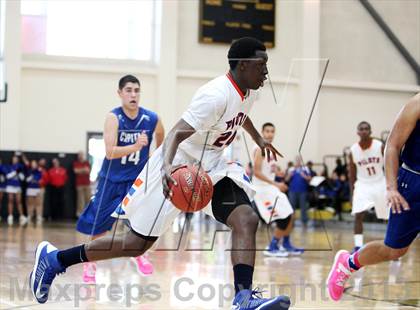 Thumbnail 2 in St. Joseph Notre Dame vs. Capital Christian (CIF NorCal Regional D5 Final) photogallery.