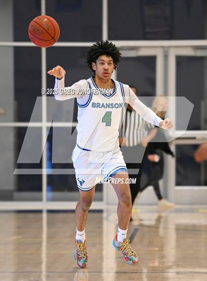 Thumbnail 1 in Marin Catholic vs. Branson (CIF NCS MCAL Semi Final) photogallery.