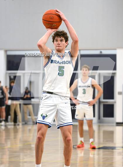 Thumbnail 1 in Marin Catholic vs. Branson (CIF NCS MCAL Semi Final) photogallery.