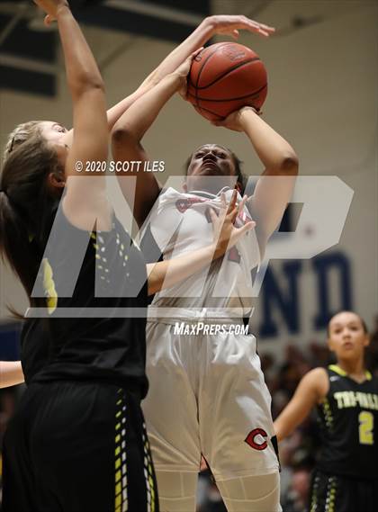 Thumbnail 2 in Tri-Valley vs Circleville (OHSAA D2 Regional Final) photogallery.