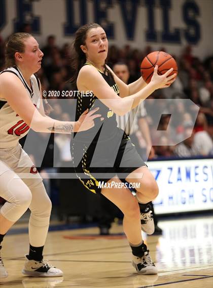 Thumbnail 3 in Tri-Valley vs Circleville (OHSAA D2 Regional Final) photogallery.