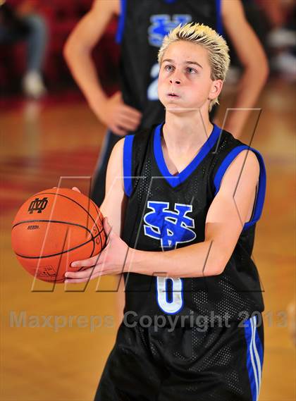 Thumbnail 2 in Saddleback Valley Christian vs. Santa Margarita (Nike Extravaganza) photogallery.