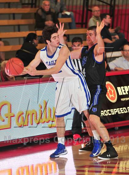 Thumbnail 1 in Saddleback Valley Christian vs. Santa Margarita (Nike Extravaganza) photogallery.