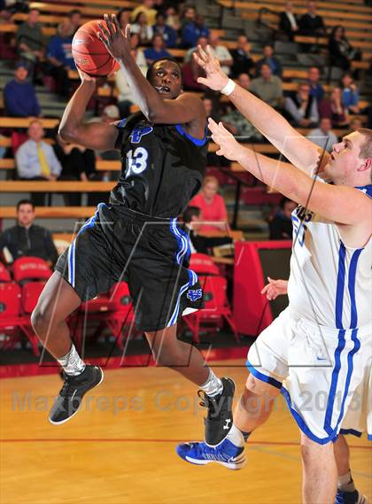 Thumbnail 1 in Saddleback Valley Christian vs. Santa Margarita (Nike Extravaganza) photogallery.