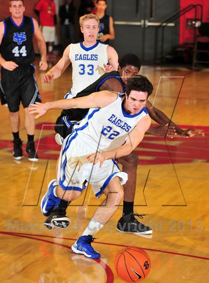 Thumbnail 2 in Saddleback Valley Christian vs. Santa Margarita (Nike Extravaganza) photogallery.