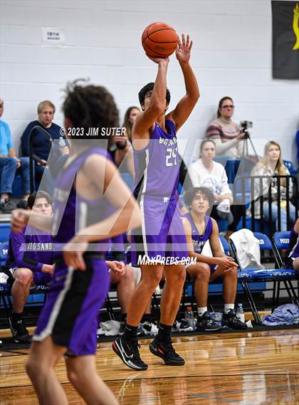 Thumbnail 2 in Brazos Christian vs Big Sandy (Cotton Christmas Classic) photogallery.