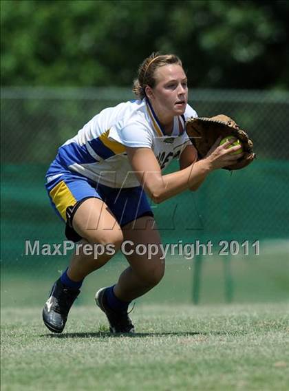 Thumbnail 2 in East Surry vs Princeton (NCHSAA 1A Semifinal) photogallery.