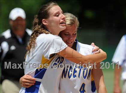 Thumbnail 3 in East Surry vs Princeton (NCHSAA 1A Semifinal) photogallery.