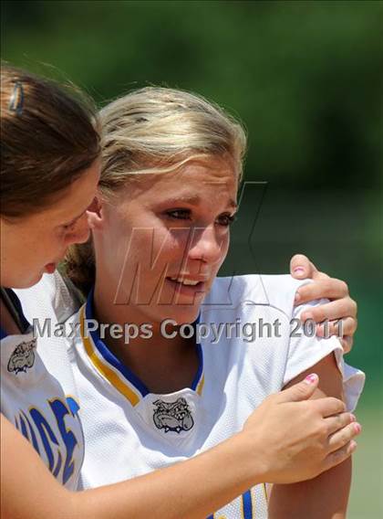 Thumbnail 3 in East Surry vs Princeton (NCHSAA 1A Semifinal) photogallery.