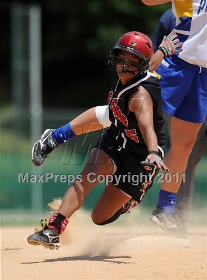 Thumbnail 1 in East Surry vs Princeton (NCHSAA 1A Semifinal) photogallery.