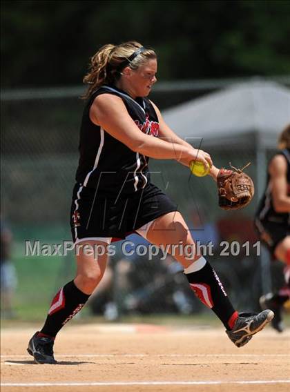 Thumbnail 3 in East Surry vs Princeton (NCHSAA 1A Semifinal) photogallery.