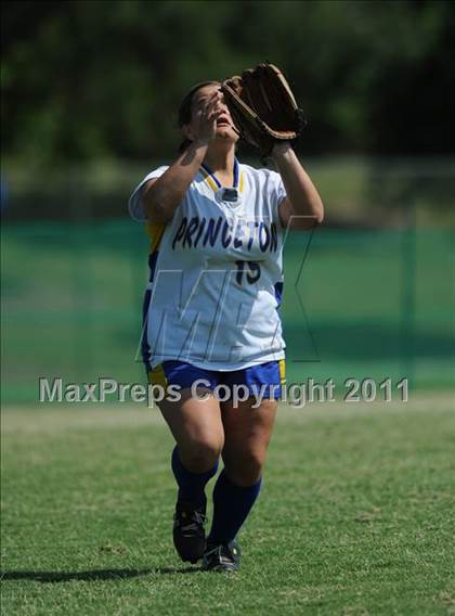 Thumbnail 1 in East Surry vs Princeton (NCHSAA 1A Semifinal) photogallery.