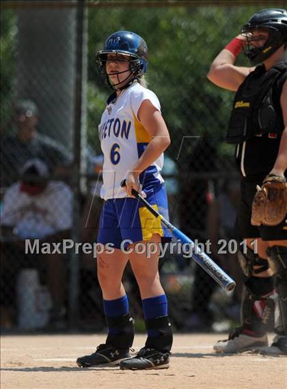 Thumbnail 3 in East Surry vs Princeton (NCHSAA 1A Semifinal) photogallery.
