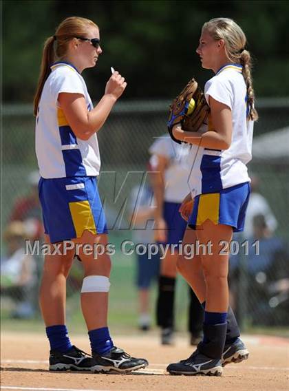 Thumbnail 2 in East Surry vs Princeton (NCHSAA 1A Semifinal) photogallery.