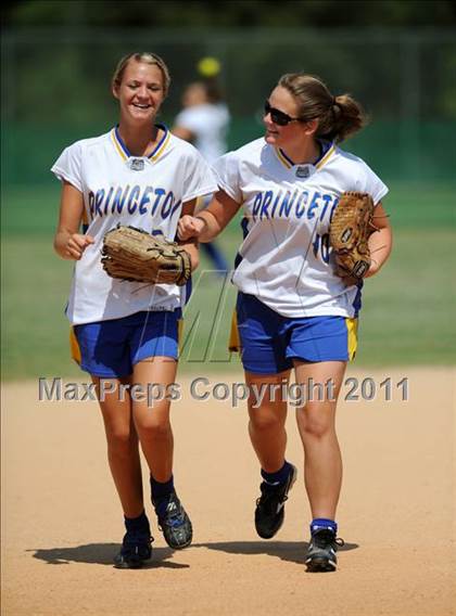 Thumbnail 1 in East Surry vs Princeton (NCHSAA 1A Semifinal) photogallery.