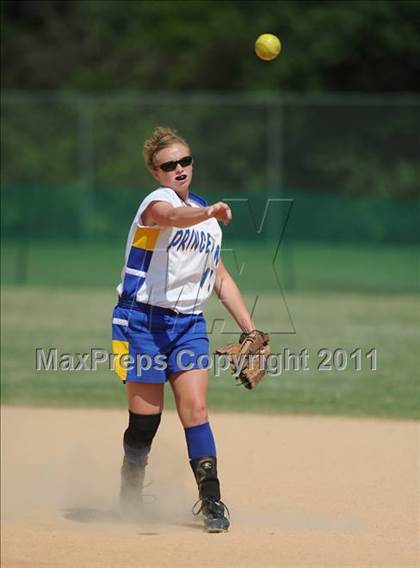Thumbnail 1 in East Surry vs Princeton (NCHSAA 1A Semifinal) photogallery.