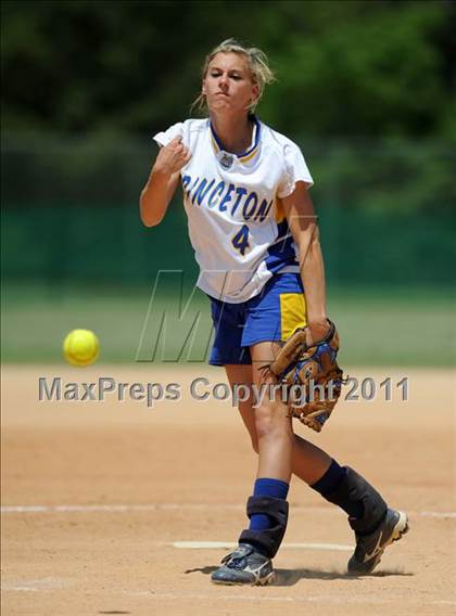 Thumbnail 3 in East Surry vs Princeton (NCHSAA 1A Semifinal) photogallery.