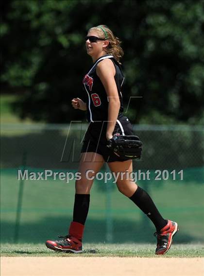 Thumbnail 3 in East Surry vs Princeton (NCHSAA 1A Semifinal) photogallery.