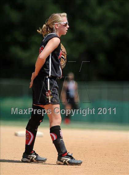 Thumbnail 3 in East Surry vs Princeton (NCHSAA 1A Semifinal) photogallery.