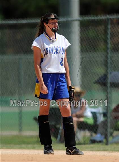 Thumbnail 2 in East Surry vs Princeton (NCHSAA 1A Semifinal) photogallery.