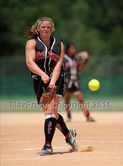 Thumbnail 2 in East Surry vs Princeton (NCHSAA 1A Semifinal) photogallery.