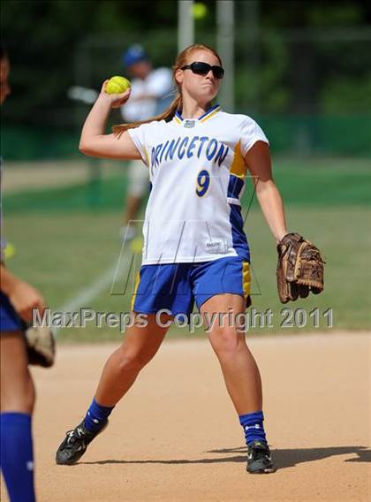 Thumbnail 3 in East Surry vs Princeton (NCHSAA 1A Semifinal) photogallery.