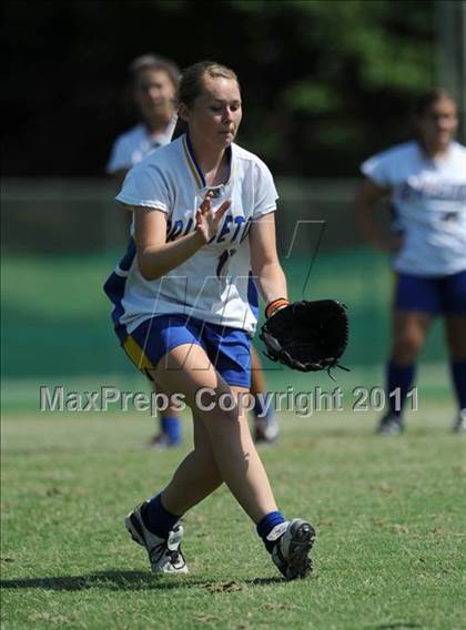 Thumbnail 3 in East Surry vs Princeton (NCHSAA 1A Semifinal) photogallery.